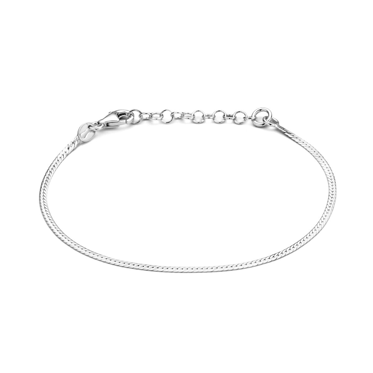 Srebrna bransoletka o płaskim splocie, szerokość 1,7 mm, długość 16 + 3 cm, z zapięciem.