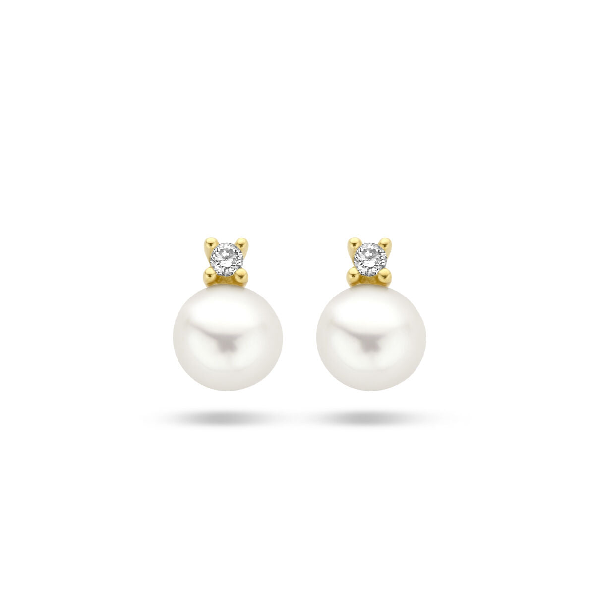Kolczyki z perłą i diamentem 0,02 ct (2x 0,01 ct) w złocie 14K.
