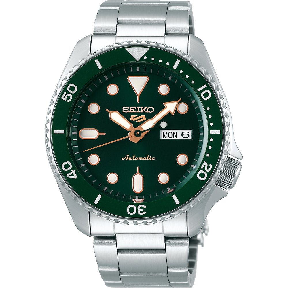 Zielony zegarek męski Seiko 5 Sports z automatycznym mechanizmem, stalowa koperta i bransoleta.