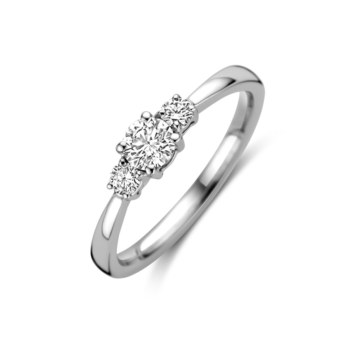 Srebrny pierścionek z trzema diamentami lab-grown o łącznej wadze 0,46 ct w 14K białym złocie.