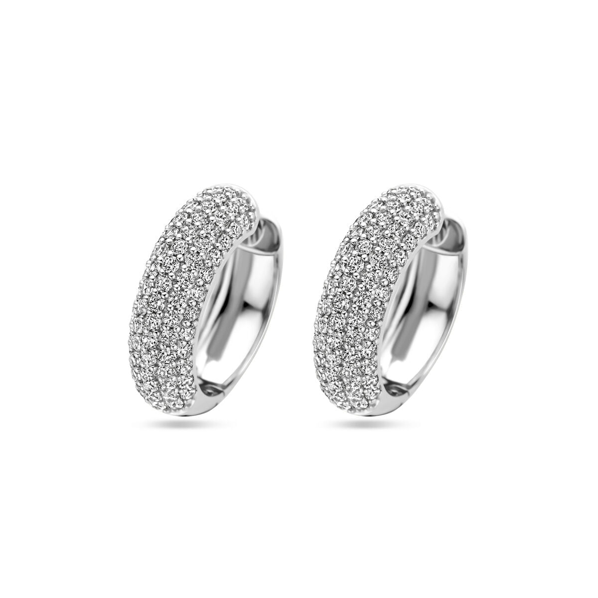 Srebrne kolczyki koła z cyrkoniami o średnicy 21 mm, pokryte rhodium.