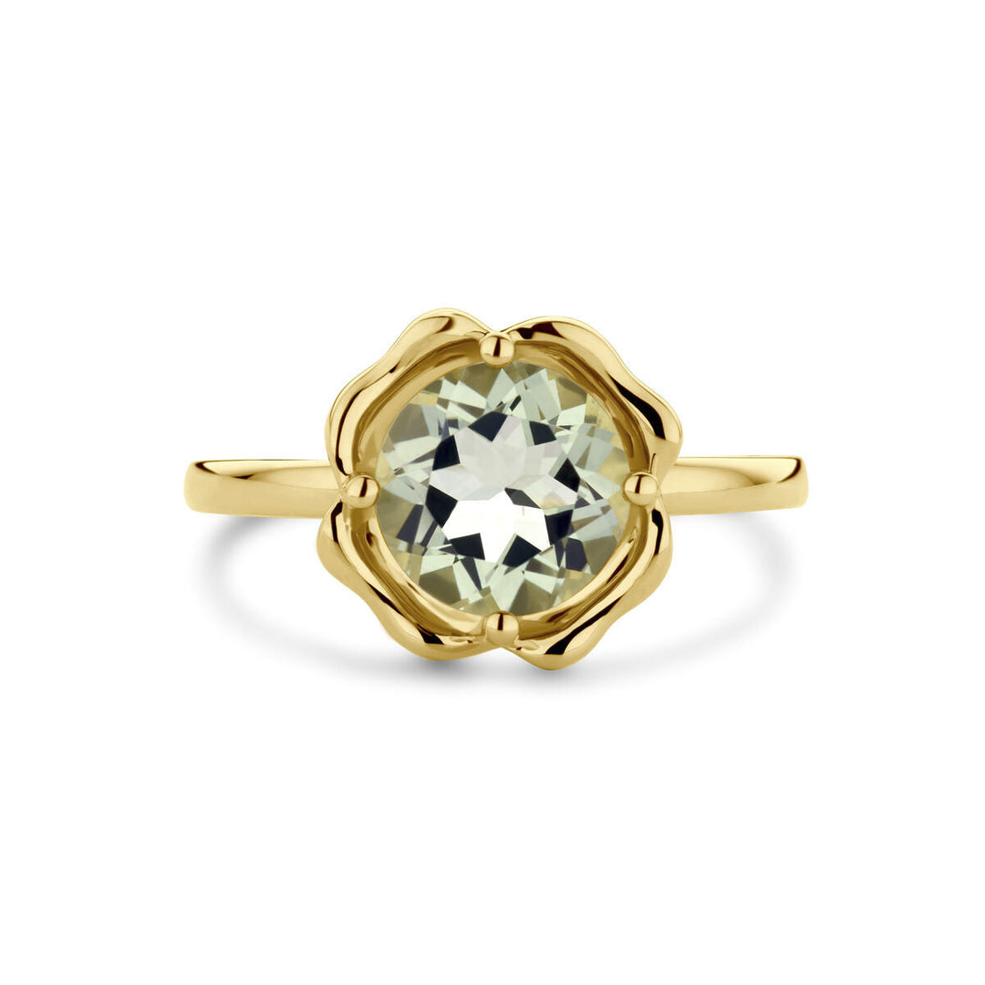 Een 14K geelgouden ring met groene amethist uit de Van der Kooij Collectie, gezeten in een specifieke, bloemvormige zetting.