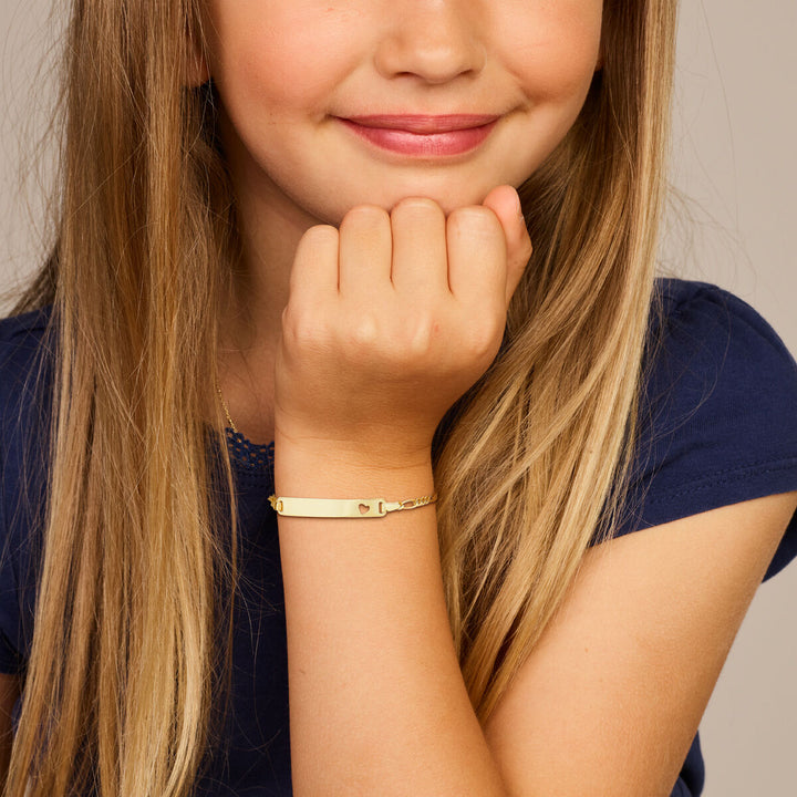 9k graveerarmband hart plaat 4,0 mm 9 Karaat