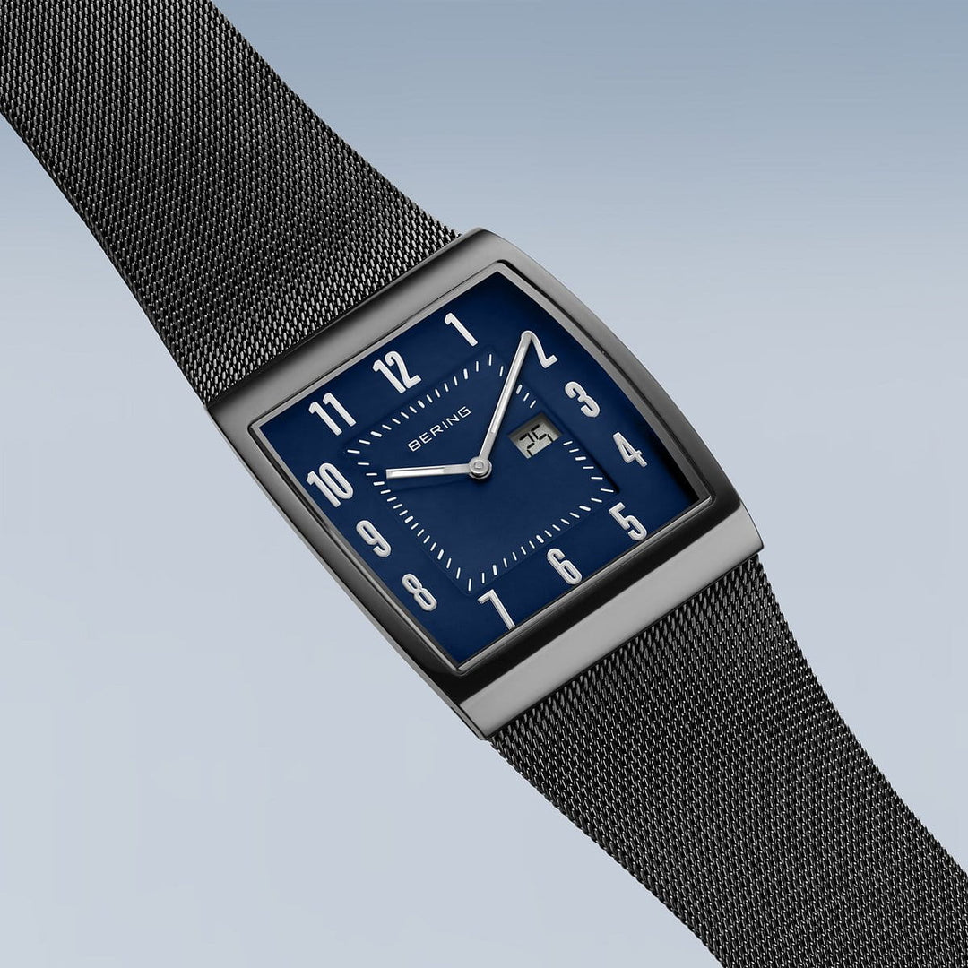Bering heren horloge blauwe wijzerplaat - 52033-227