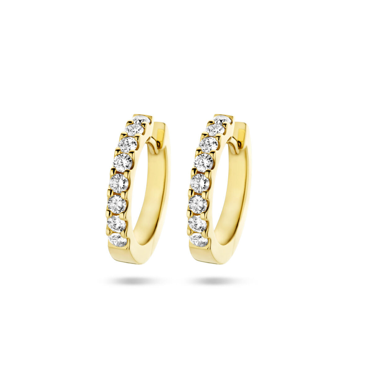 Złote kolczyki koła z diamentami 0,50 ct (2x 0,25 ct) w oprawie 14K.
