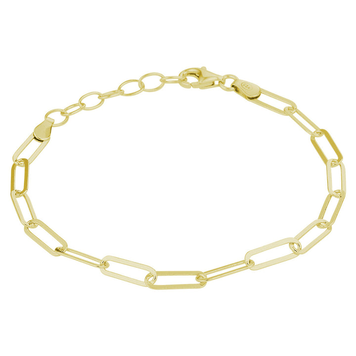 De Van der Kooij Collectie armband paperclip 3,8 mm (16+3 cm) in geel 3 micron zilver verguld heeft langwerpige ovale schakels en een karabijn sluiting, mooi weergegeven op een witte achtergrond.