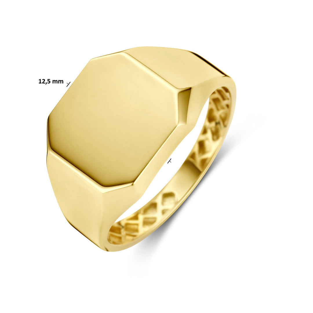 Het graveerring 14K geelgoud van Van der Kooij Collectie heeft een gladde, achthoekige platte bovenkant, een gegraveerde binnenband en een gepolijste afwerking. De ring meet 12,5 mm aan de voorkant en biedt een modern ontwerp voor heren.