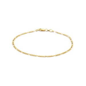De Van der Kooij Collectie armband figaro 1,8 mm is een delicate 14K geelgouden ketting met een gedraaid design en kleine karabijnsluiting, afgebeeld op een witte achtergrond.