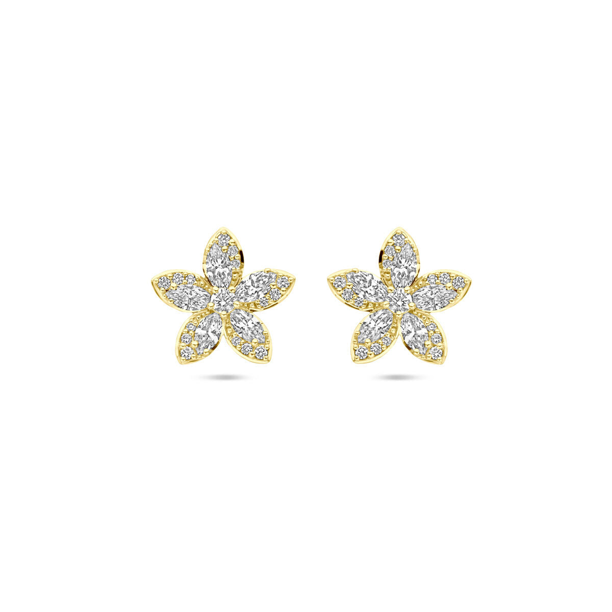 Kolczyki w kształcie kwiatu z diamentami 0,84 ct (2x 0,42 ct) w 14K żółtym złocie, średnica 11 mm.