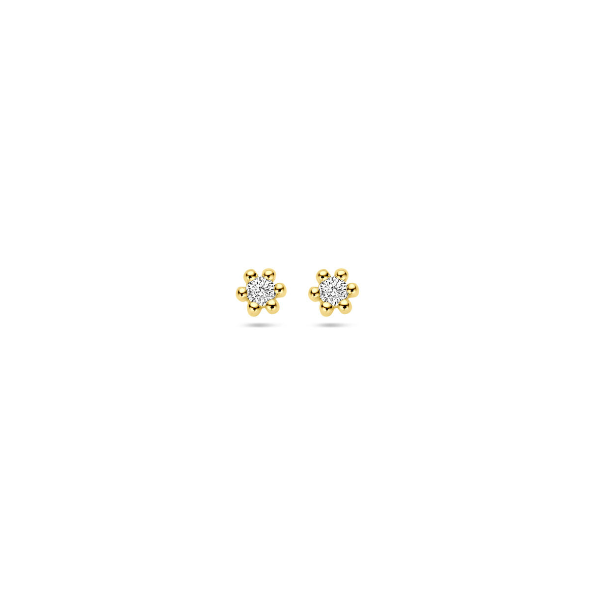 Geelgouden oorknoppen met twee diamanten van 0,02 ct, in bloemvormige zetting.