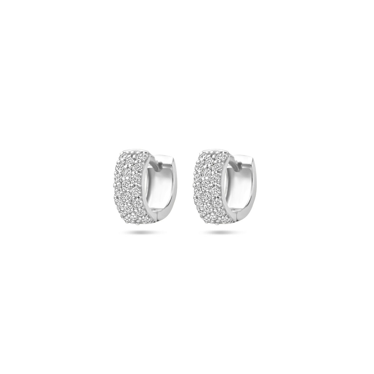 Kolczyki koła z diamentami 0,40 ct (2x 0,20 ct) w 14K białym złocie, o średnicy 10 mm.