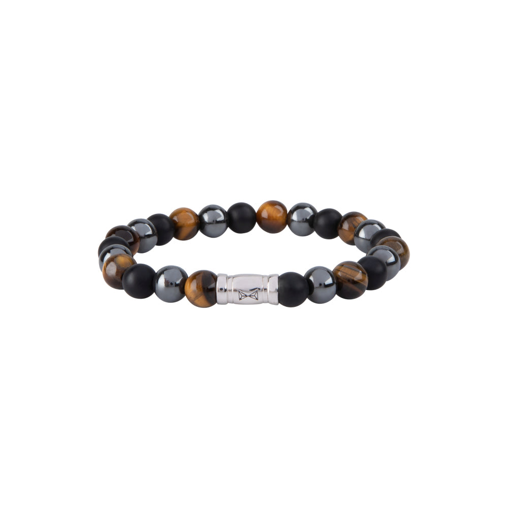 De Kralen armband heren - Kilimanjaro van AZE Jewels heeft 8 mm kralen in de kleuren zwart, bruin en metaalachtig, met een strakke zilveren sluiting die decoratief is gegraveerd en symmetrisch is gerangschikt.