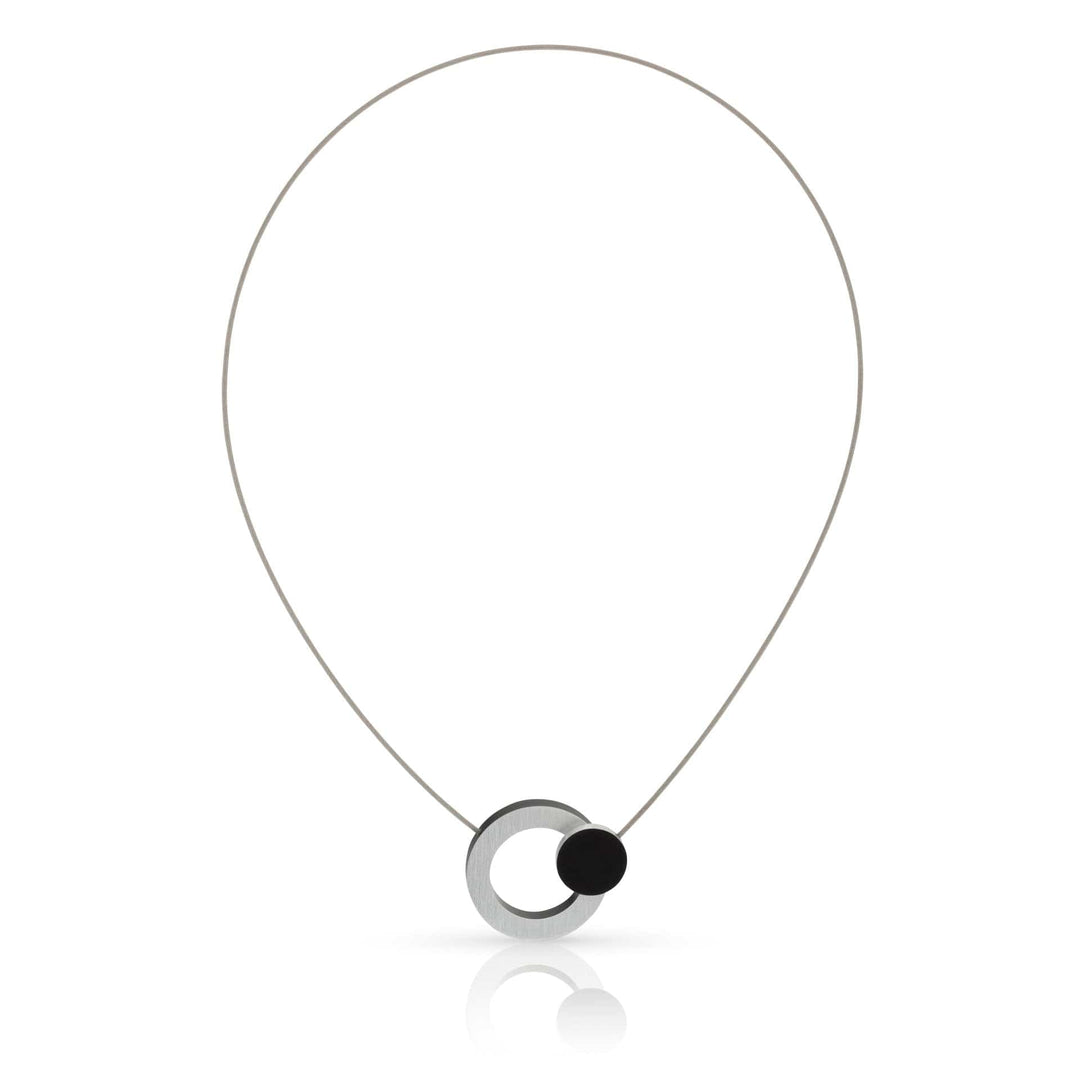 Collier Ring met zwart rondje C270Z