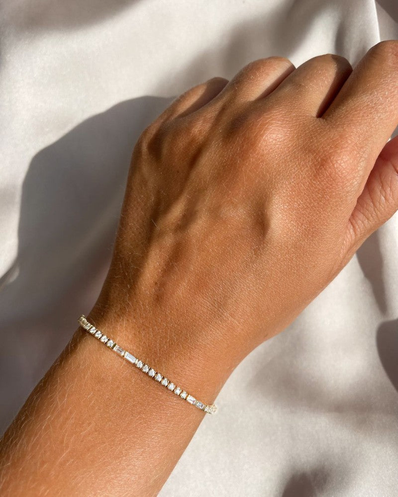 Żółtogoldowa bransoletka tenisowa z diamentami baguette i brylantami – 14-karatowe złoto, 1,90 karata diamentów, luksusowa bransoletka damska