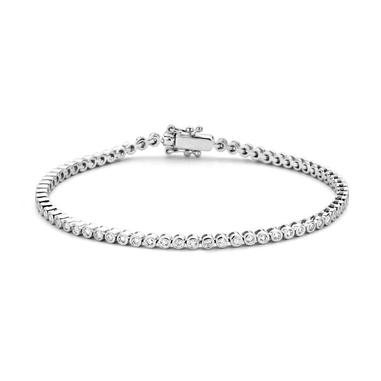 Bransoletka z białego złota z 69 diamentami o łącznej wadze 1,02 ct.