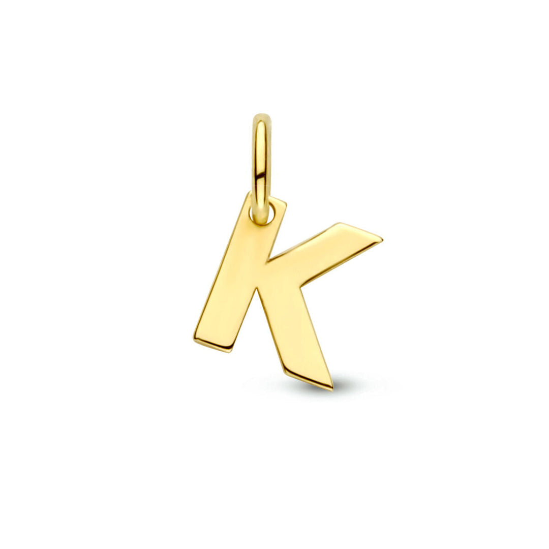 De hangerletter 14K geelgoud uit de Van der Kooij Collectie heeft een gouden hoofdletter K met een oogje voor kettingen. Ideaal voor uw letterhangerscollectie, afgebeeld tegen een witte achtergrond.