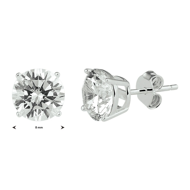 De Van der Kooij Collectie oorknoppen zirkonia zilver wit hebben ronde, briljantgeslepen, 8 mm witte zirkonia's in zilveren zetting met poussette sluiting; één oorbel is frontaal en één van opzij te zien.