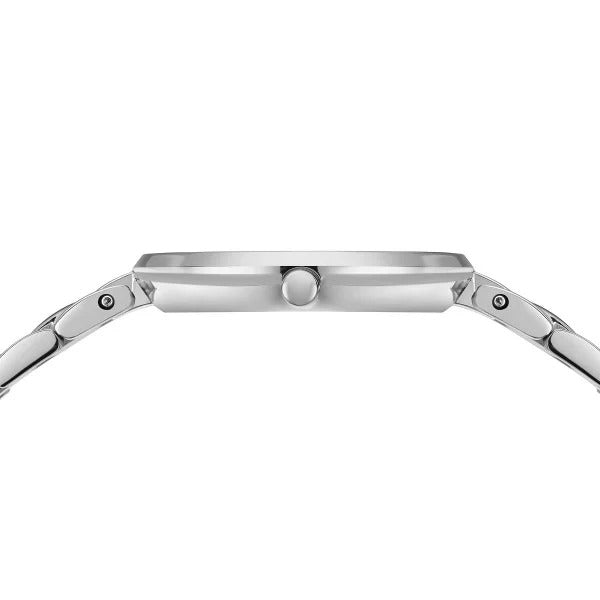Zijaanzicht van de slanke, zilverkleurige Bering 17529-700 dameshorloge met metalen band en ronde kroon; het minimalistische, moderne ontwerp is voorzien van saffierglas en een betrouwbaar quartz uurwerk.