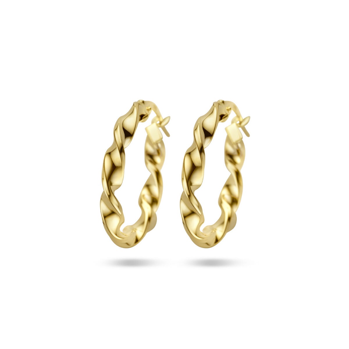 Geelgouden oorringen met een gedraaide schakelvorm, 20,5 x 3 mm.