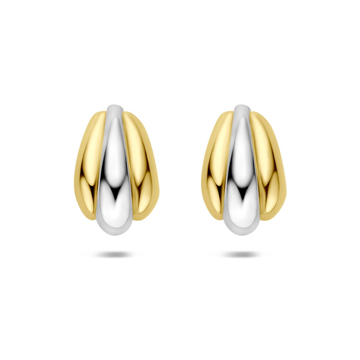 Złote i srebrne kolczyki o kształcie łezki, z połyskującą powierzchnią, w rozmiarze 16,5 x 10 mm.