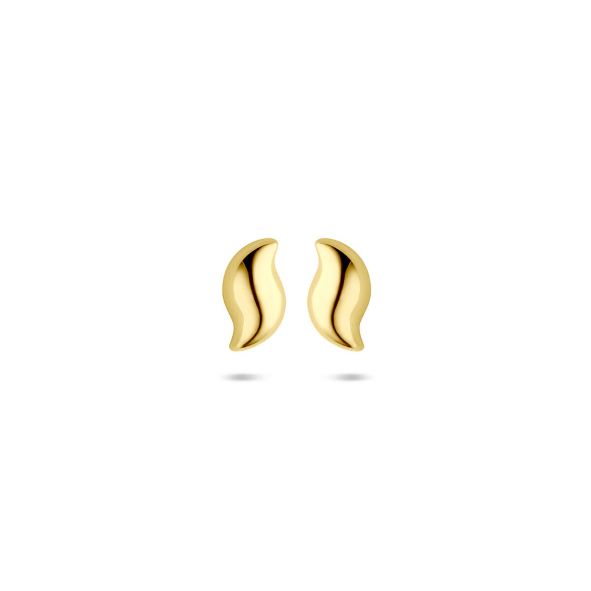 Geelgouden oorknoppen met een golvende, organische vorm en een glanzende afwerking.