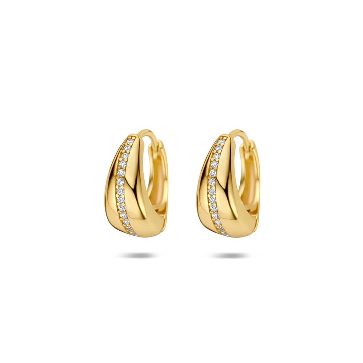 Vergulde 925 zilveren klapoorringen met een golvende vorm en zirkonia steentjes aan de zijkant.