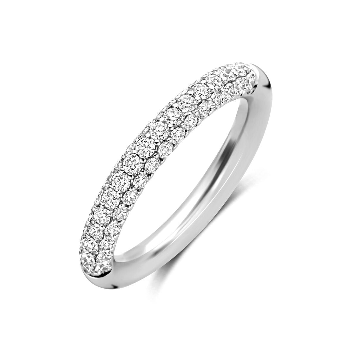 Pierścionek z białego złota 14k, ozdobiony diamentami w układzie pavé.