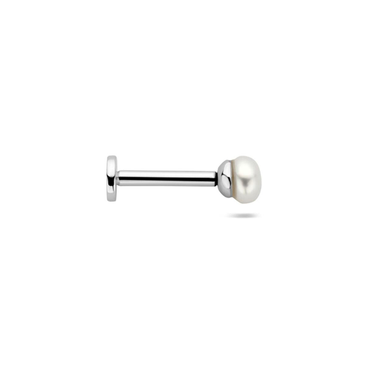 Srebrny piercing z płaskim tyłem z perłą słodkowodną – rodowany 925 srebro
