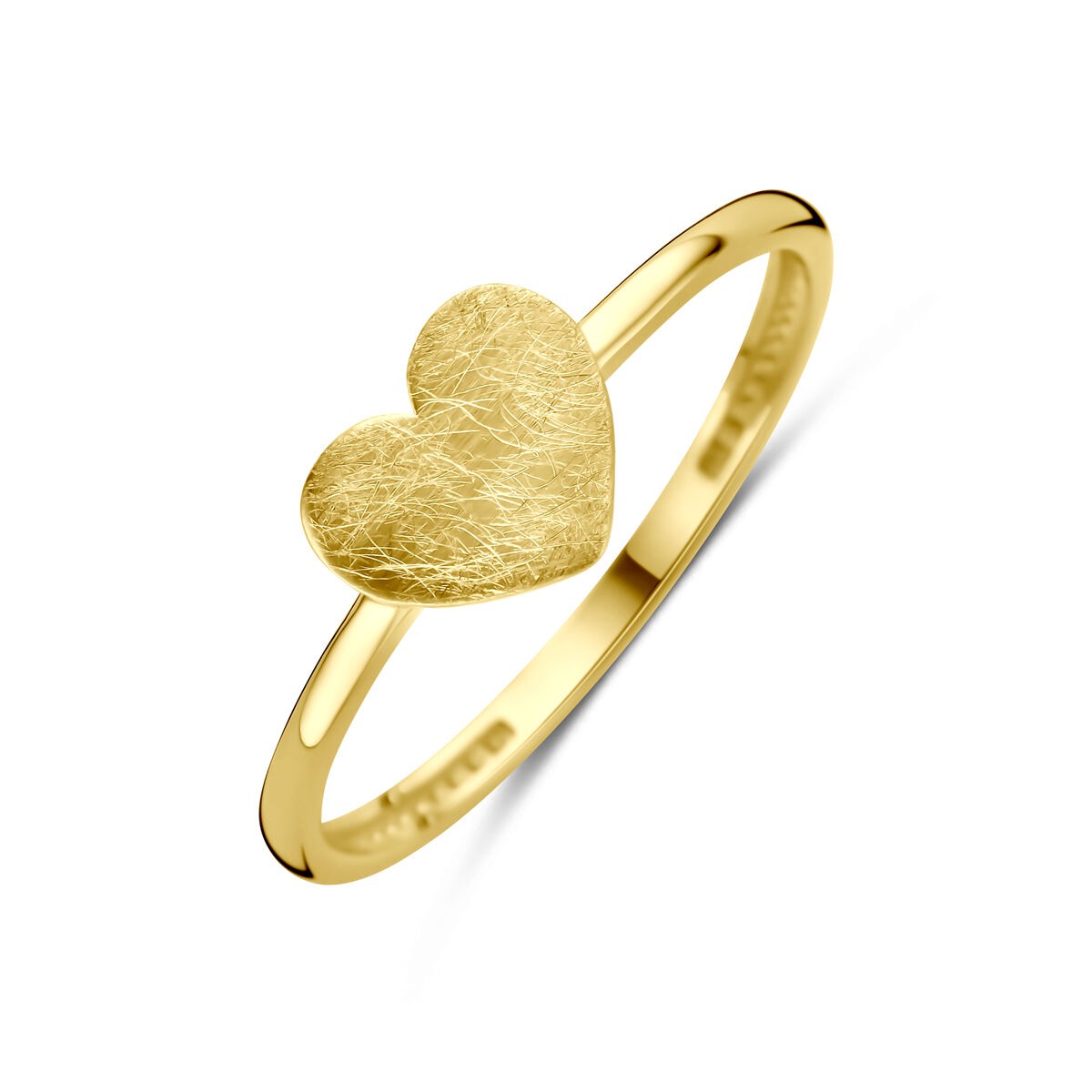 Gouden ring van 14k geelgoud met een hartje als opvallend detail.