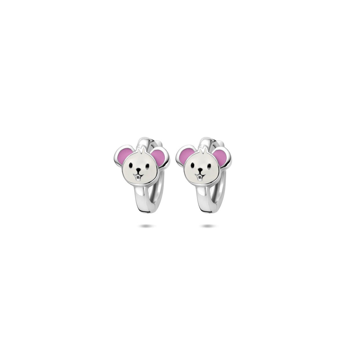 Zilveren klapoorringen met een emaille muis in wit en roze, afmeting 10 x 8 mm.