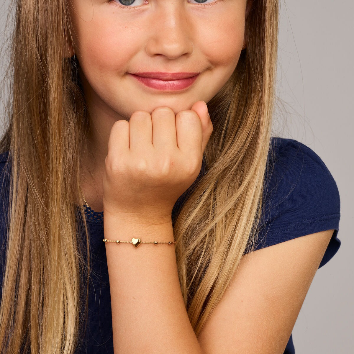 14k żółte złoto dziecięca bransoletka z serduszkiem i kuleczkami