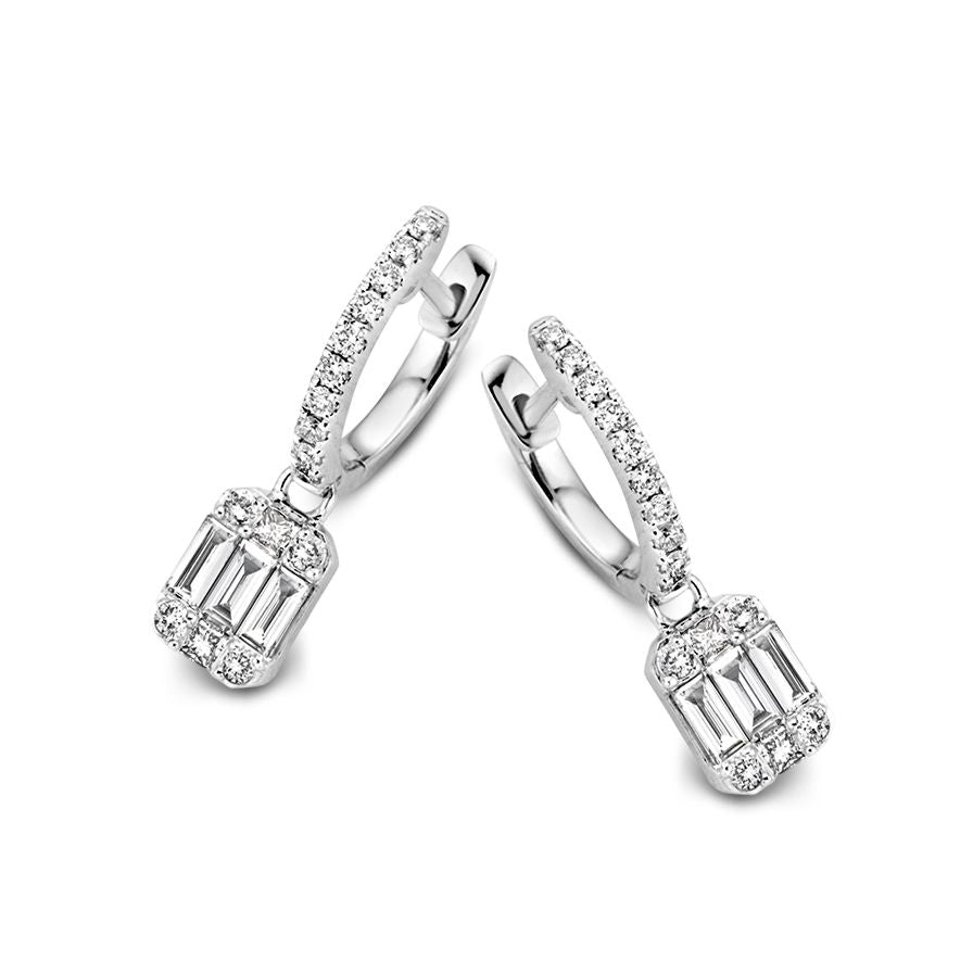 Srebrne kolczyki z diamentowymi wisiorkami, z diamentami w szlifie baguette i brylantowym, 0,60 crt.