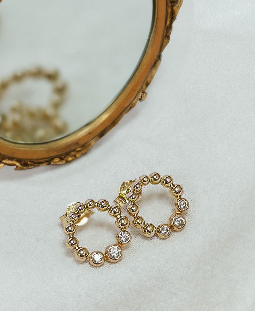 Żółtogoldowe Kolczyki z Cyrkonią – Zabawny Design | 14 Karat Złoto – Van der Kooij