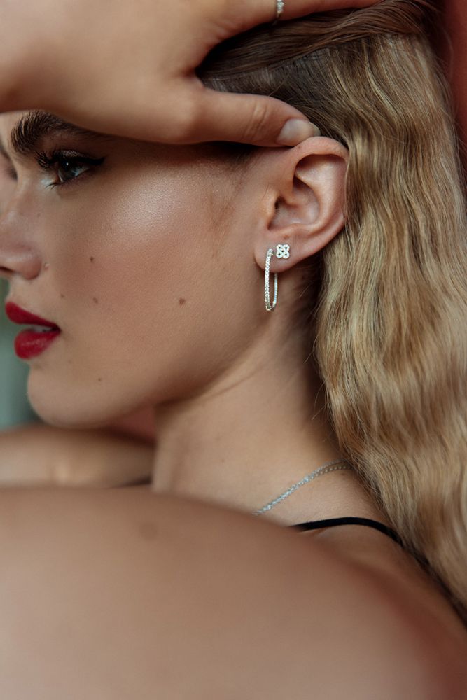 Kolczyki wkrętki z białego złota z diamentem – 14 karatów, 0.14 ct brylant