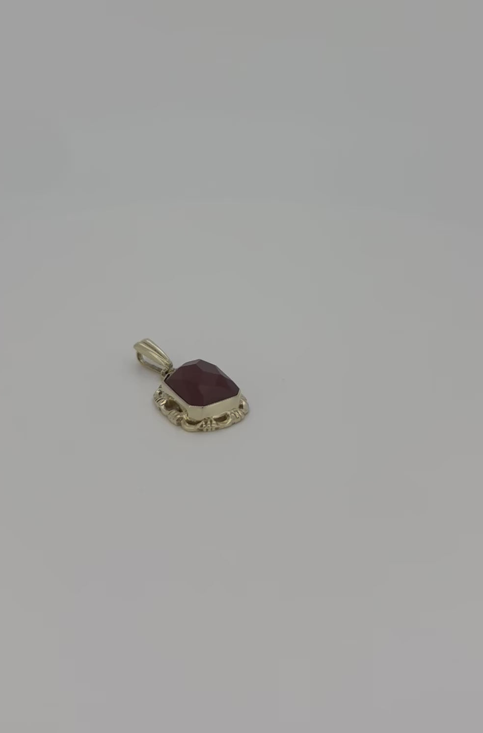 vintage złoty wisiorek 14k karneol 1.6gr