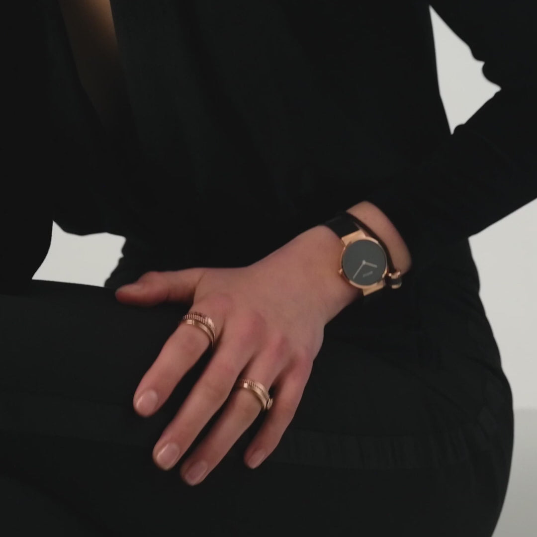 bering dames horloge zwarte wijzerplaat - 14531-166