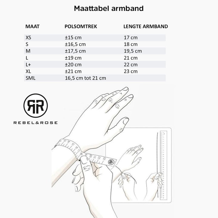 De maattabel van Rebel & Rose voor damesarmbanden zoals de Mix Tiger Turquoise - 18 kt geelgoud geïoniseerd - 4mm Kralen Armband toont de polsomtrek en armbandlengtes voor XS tot XL. Een illustratie helpt je bij het meten van je pols met een meetlint.