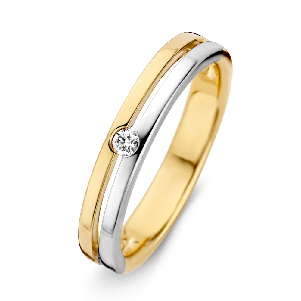 De 14-Karaats Bicolor Gouden Damesring met Briljant Geslepen Diamant van Excellent Jewelry combineert geel- en witgoud in een stijlvol ontwerp, met centraal een schitterende diamant waar beide metalen samenkomen.