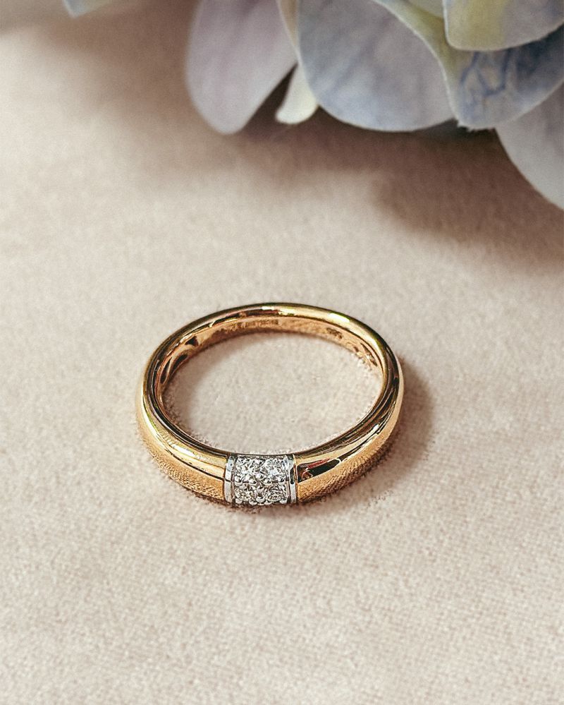 Pierścionek bicolor z diamentem 0.16 crt.