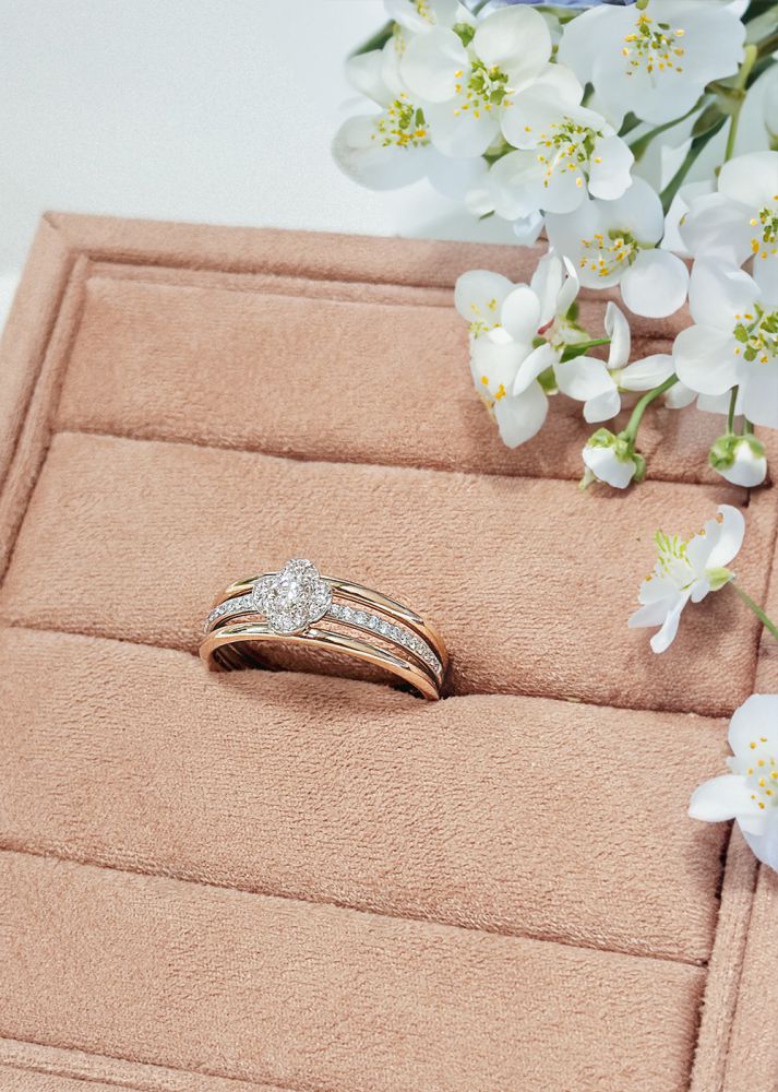 Bicolor Żółto/Białozłoty Pierścionek Damski z Diamentami w Kształcie Kwiatu – 0,28 ct Diamentów, 14 Karat