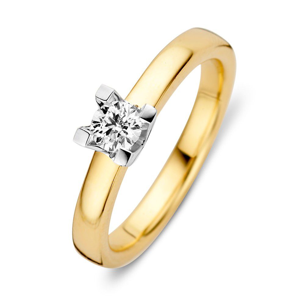 Geel-witgouden solitair ring met een 0,30 crt briljant diamant in vierpootszetting.