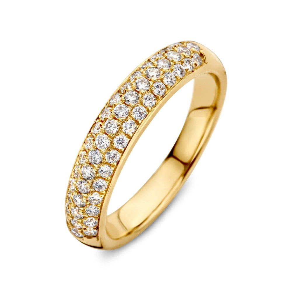 Złoty pierścionek z diamentami o łącznej wadze 0,52 crt, gładka powierzchnia i elegancki design.
