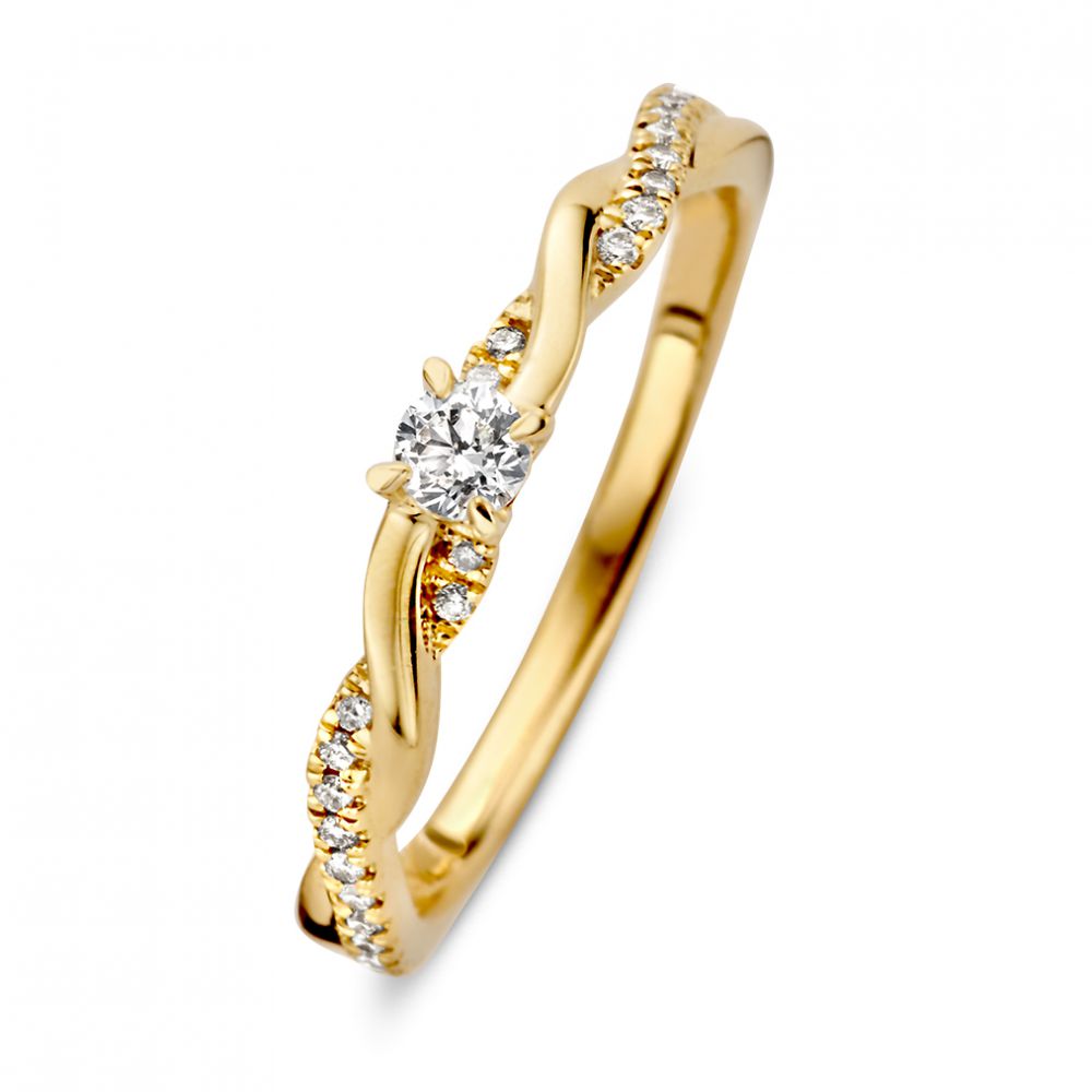 Żółta złota pierścionek z diamentem o masie 0,22 ct, zdobiony drobnymi diamentami.