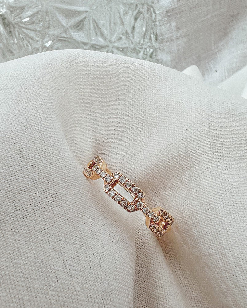 Elegancki Żółte Złoto Ogniwo Pierścionek z Błyszczącymi Diamentami - Ponadczasowy Luksus 0.27 crt.