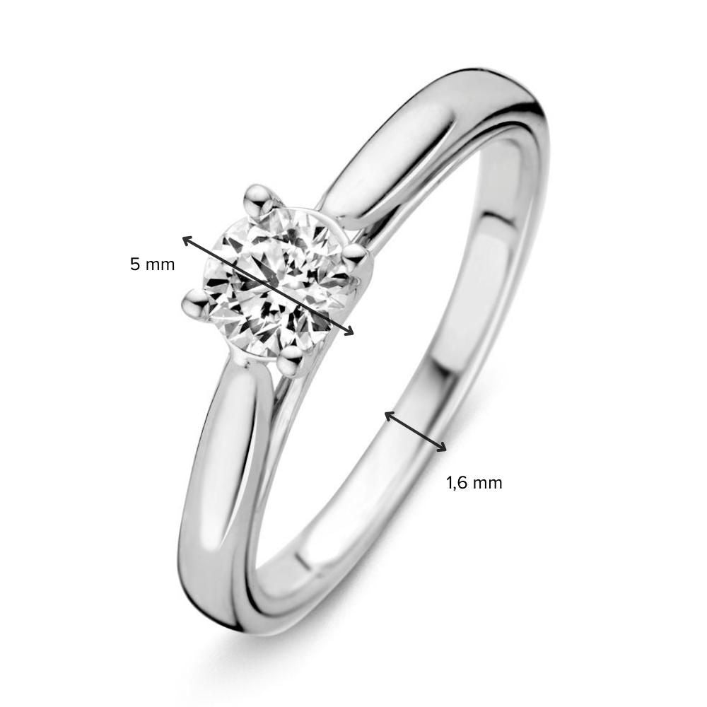 Elegancki pierścionek z białego złota z diamentem o wadze 0.50 karata