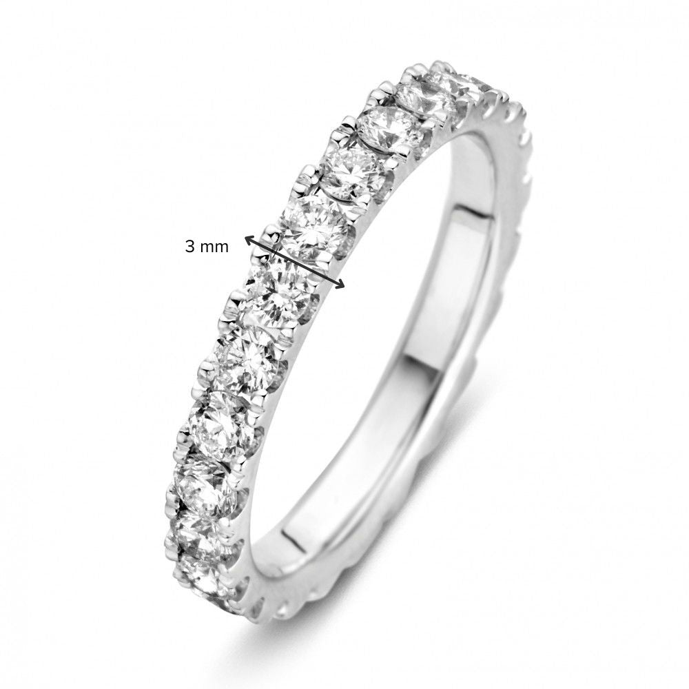 Elegancki Pierścionek Eternity z Białego Złota z 1.50 Karata Diamentów