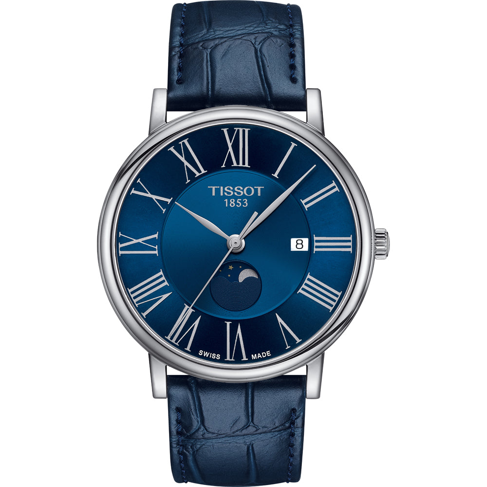 Zegarek Tissot Carson Premium Gent Moonphase z niebieską tarczą, srebrną kopertą i skórzanym paskiem.