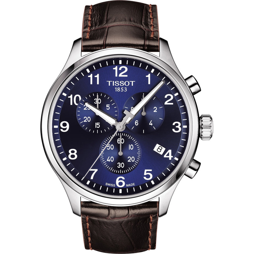 Zegarek Tissot Chrono XL Classic z niebieską tarczą, stalową kopertą i brązowym skórzanym paskiem.