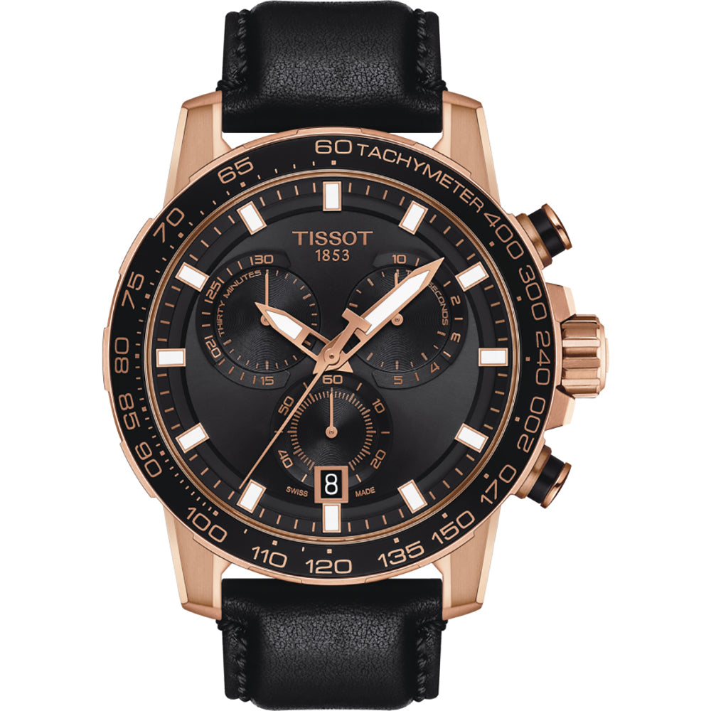 Zegarek Tissot Supersport Chrono z czarną tarczą, różowozłotą kopertą i czarnym skórzanym paskiem.
