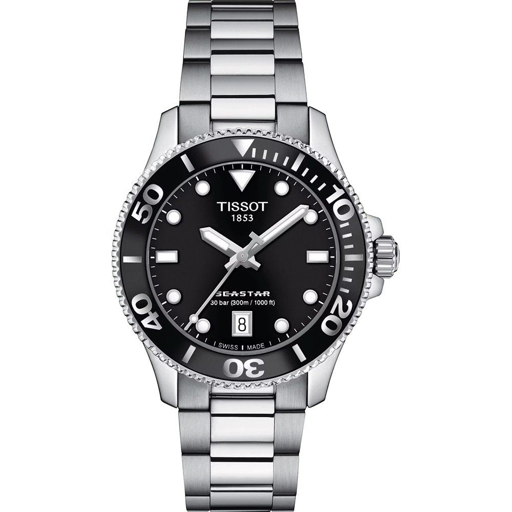 Zegarek Tissot Seastar 1000 z czarną tarczą, stalową kopertą i bransoletą.